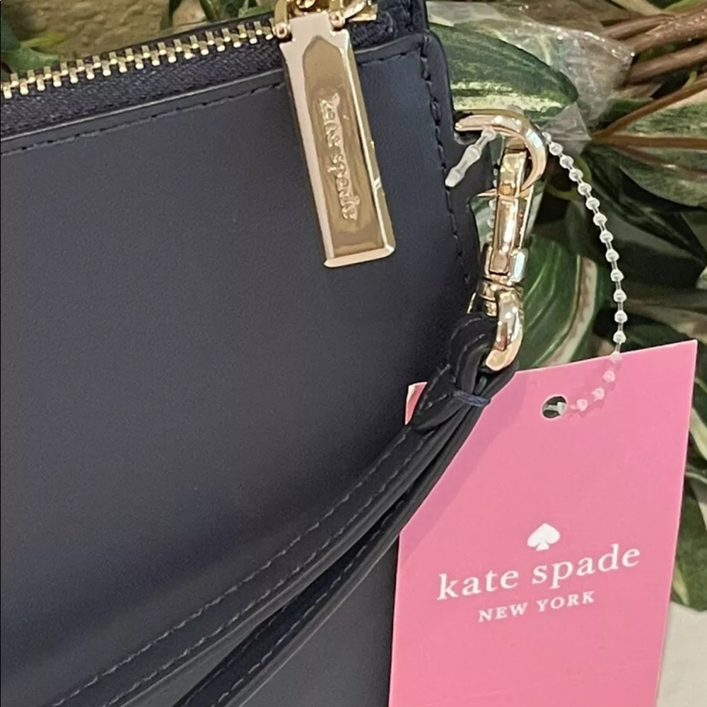 KATE SPADE BEEP MEDIUM WRISTLET CARD HOLDER WALLET VW BUG YELLOW CAR NAVY BLUE - Picture 7 of 9